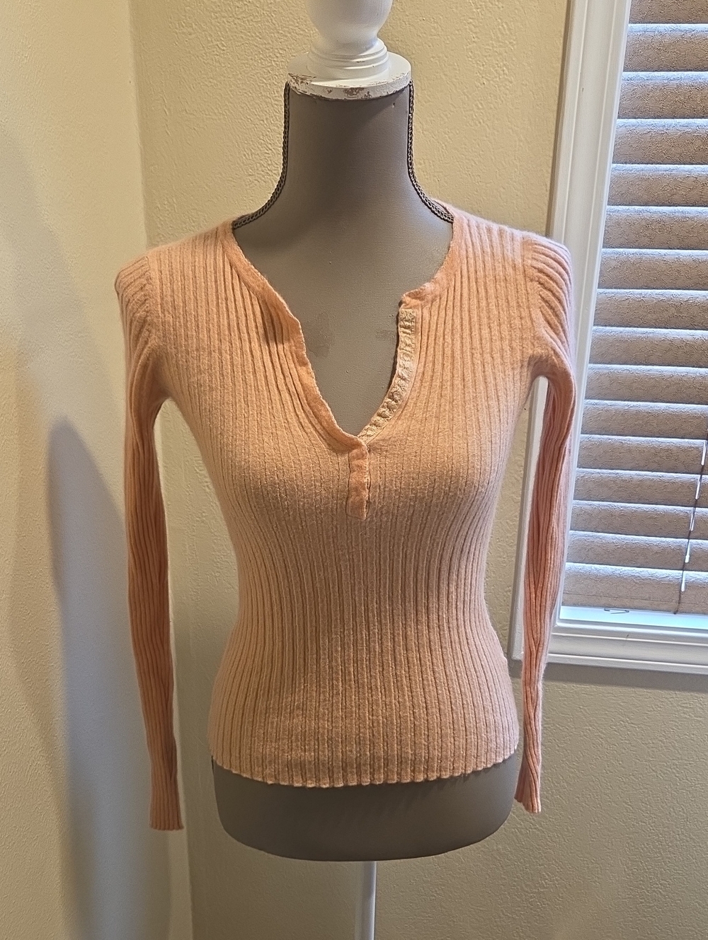 Cashmere Anthropologie Joy & Happiness Peach Ribbed Long Sleeve Henley Top